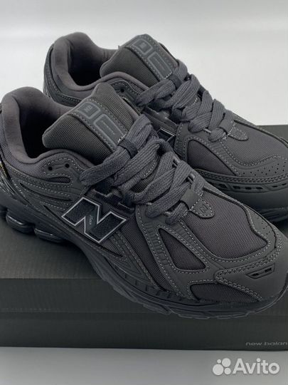 Кроссовки New Balance 1906R 