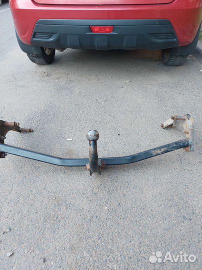 Фаркоп на LADA xray