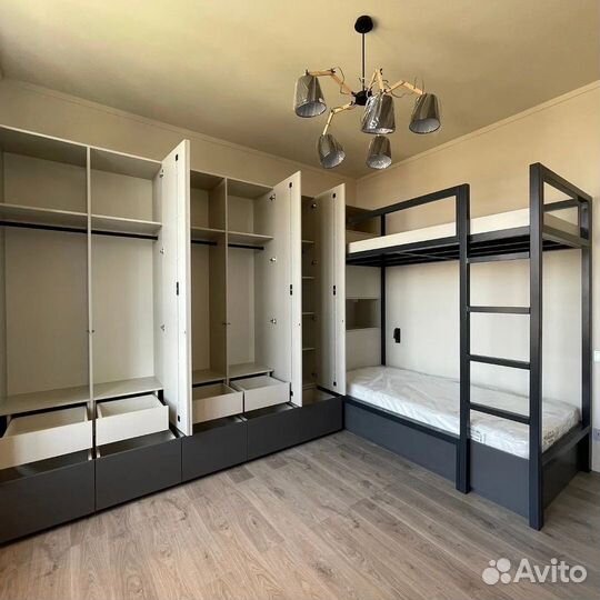 Шкаф распашной на заказ