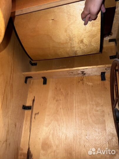 Тумба для швейной машинки