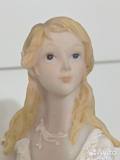 Статуэтка простая Эльфийка эльф