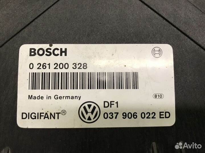 Блок управления двигателем VW Passat B3 2.0i МКПП
