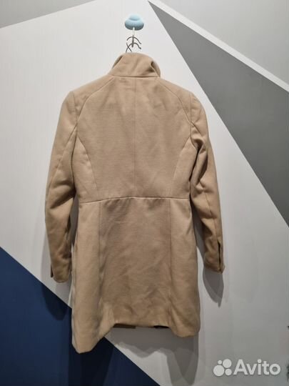 Пальто женское демисезонное 42