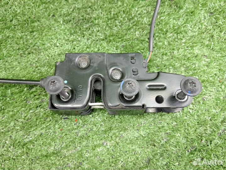 Замок капота Audi A4 B8 8K