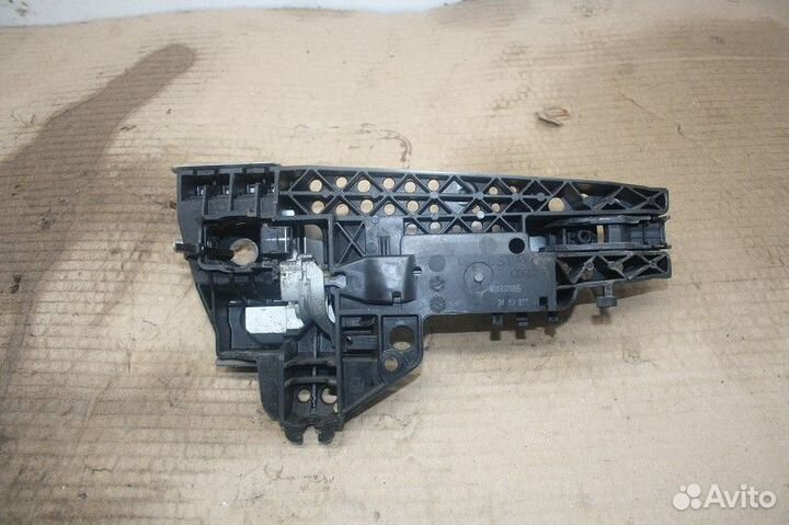 Ручка двери передней наружная левая audi Q3 2011-2