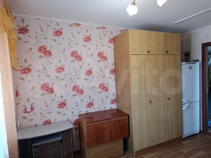 Комната 9 м² в 5-к., 4/5 эт.