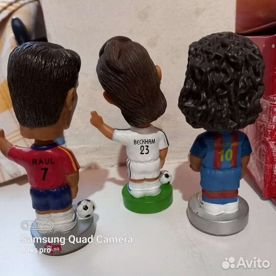 Статуэтка футболист 300 р