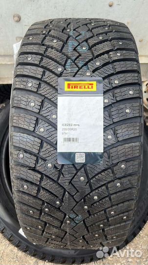 Pirelli Ice Zero 2 255/35 R20 97H
