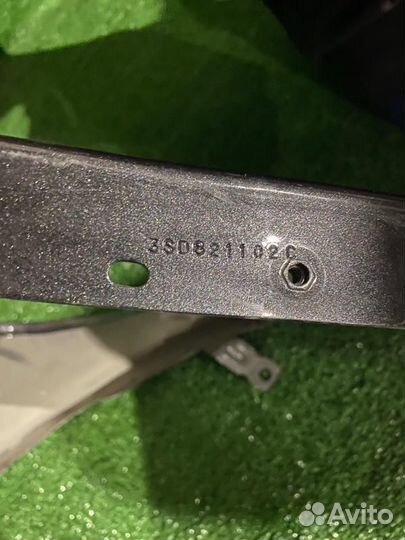 Крыло переднее правое Bentley Continental GT