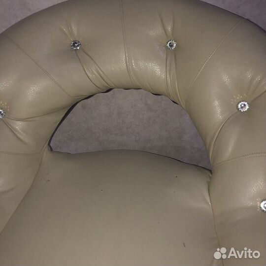 Маникюрное кресло