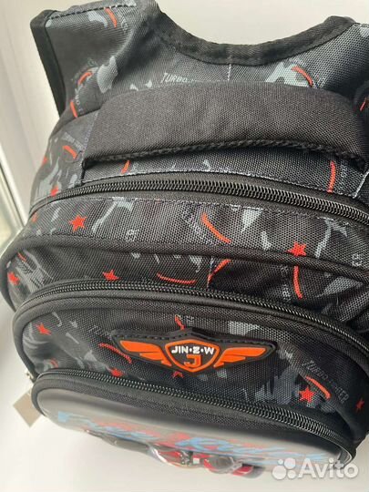 Рюкзак школьный для мальчика новый