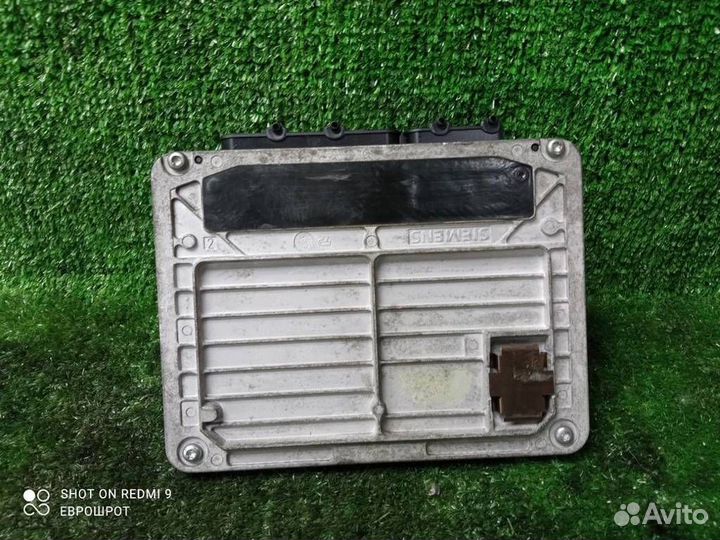 Блок управления двигателем Volkswagen Golf 4 (199