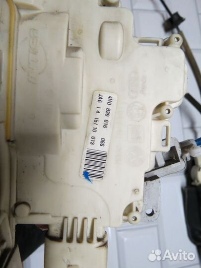 Замок двери передний задний Audi A8 D4 A8D4