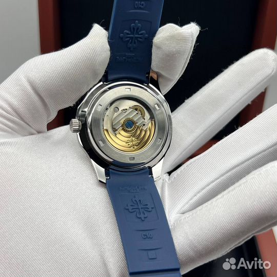 Механика премиум класса Patek Philippe Aquanaut