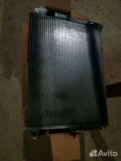 Jeep Grand Cherokee радиатор кондиционера новый