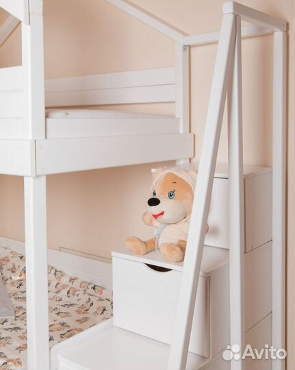 Детская кровать двухъярусная