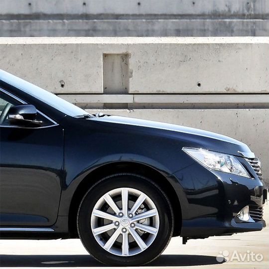 Крыло переднее правое в цвет Toyota Camry V50