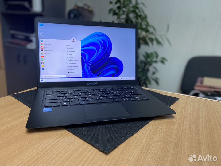 Быстрый ультрабук 2/4/32SSD/14