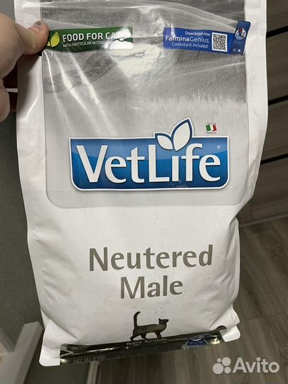 Корм для кошек Farmina VetLife Neutered Male