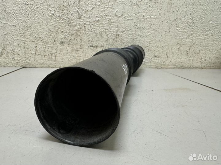 Патрубок воздушного фильтра