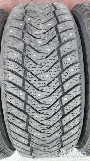 Yokohama Ice Guard IG65 215/55 R18