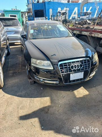 Стоп-сигнал в салоне Audi A6 седан BDW 2004