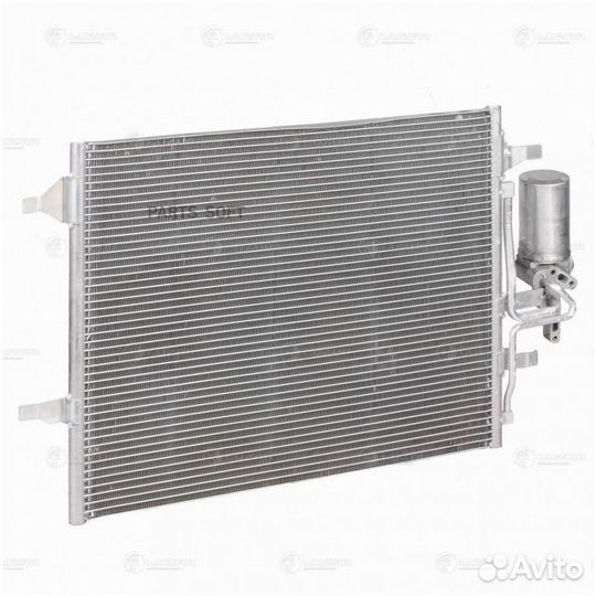 Радиатор кондиционера Вольво XC70 07