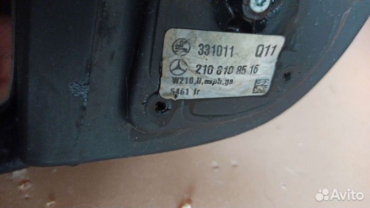 Зеркало левое мерседес w210 A2108108516