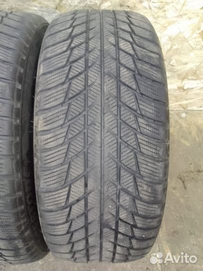 Bridgestone Blizzak LM-001 225/50 R18