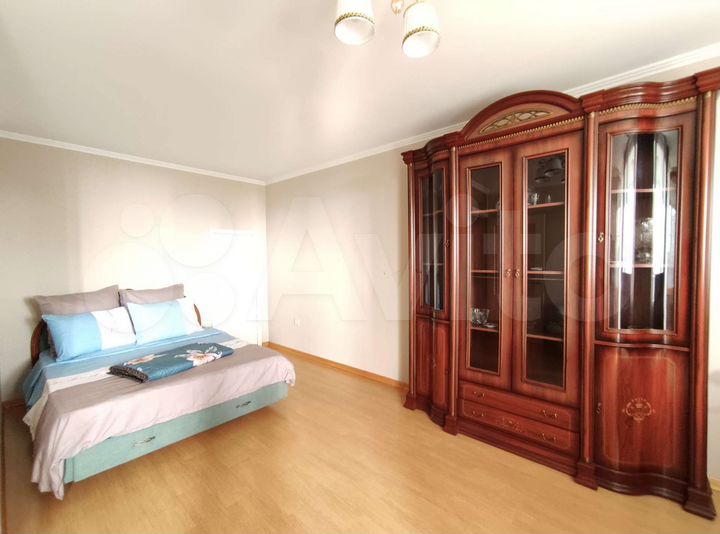 2-к. квартира, 50 м², 10/14 эт.