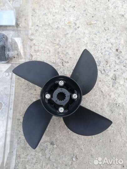 Винт на лодочный мотор ямаха 50