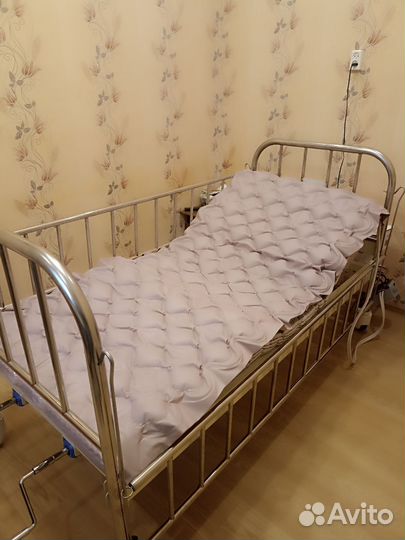 Кровать для лежачих больных бу