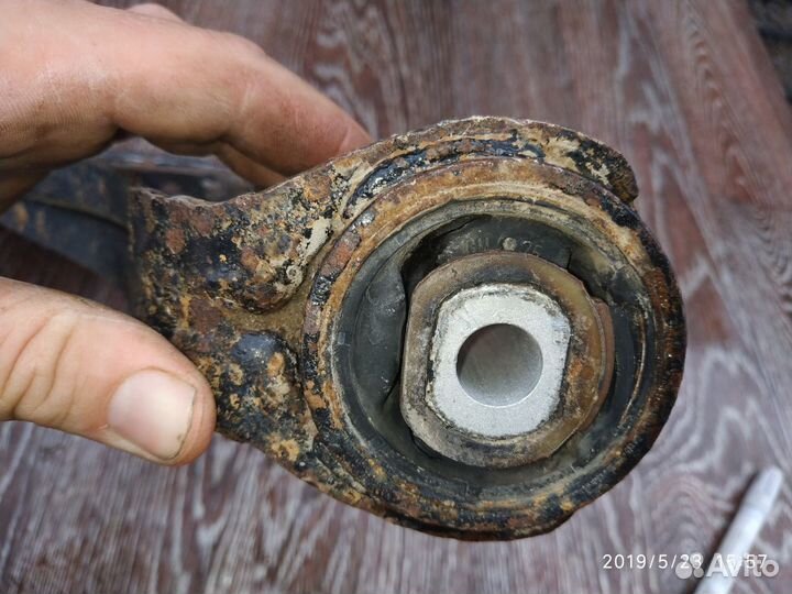 Рычаг передний левый для Opel Omega B 1994-2003