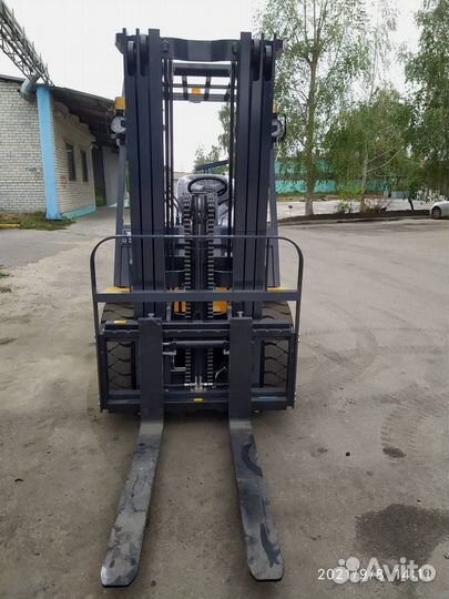 Вилочный погрузчик UN Forklifts FD35T, 2023