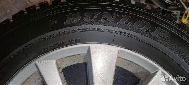 Dunlop SP Winter Ice 01 225/65 R17 102T