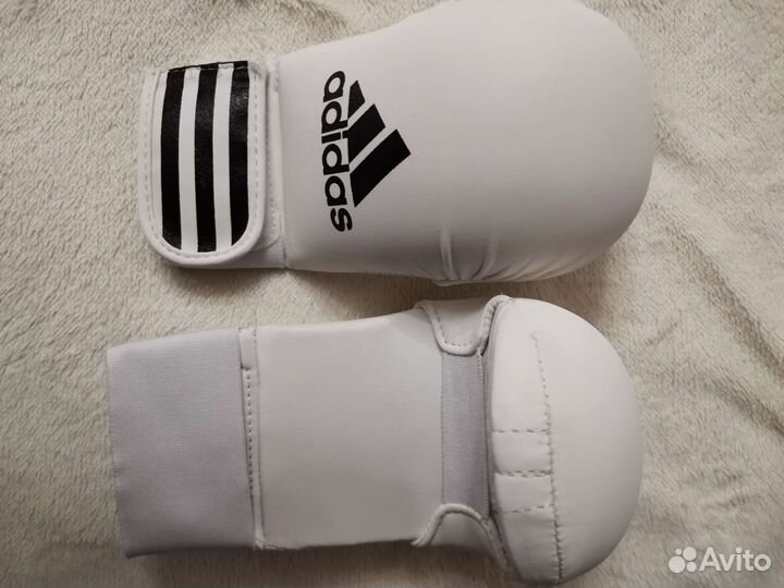 Накладки для карате adidas Smaller