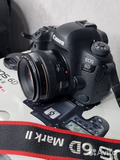 Фотоаппарат canon 6d mark 2 объектив 50mm 1.4