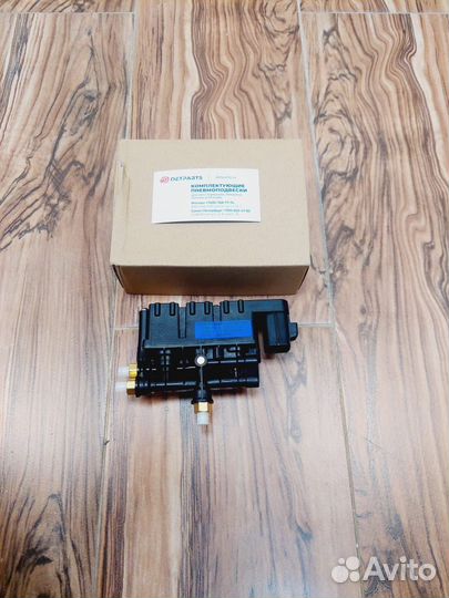 Блок клапанов Лэнд Ровер Дискавери 3/4