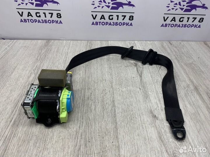 Ремень безопасности с пиропатроном передний Audi