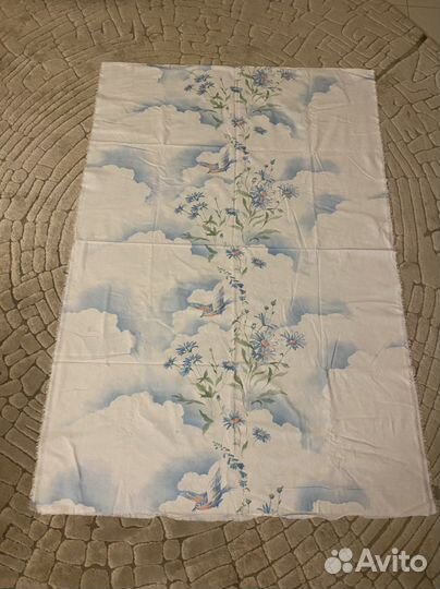 Три различных отреза ткани