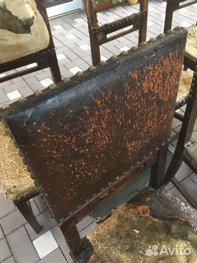 Старинный стул