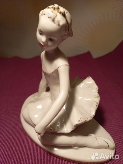 Статуэтка балерина СССР, фарфор,лфз