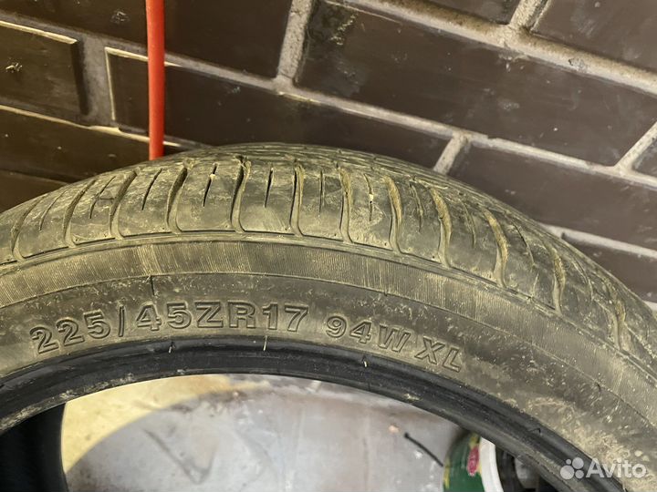 Kinforest KF-550 225/45 R17 и 245/40 R17