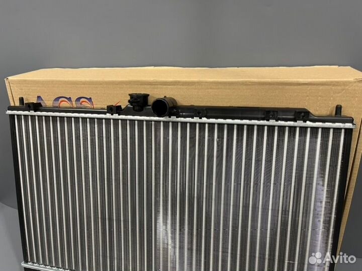Радиатор охлаждения Mitsubishi Lancer 9 МКПП