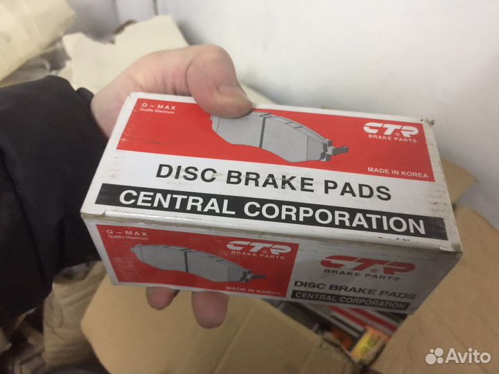 Тормозные колодки Honda Accord 7 CTR