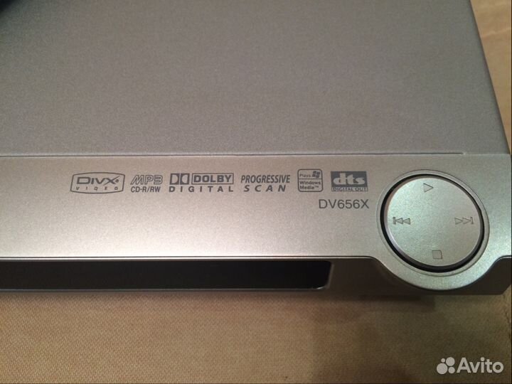 DVD-плеер LG DV656X