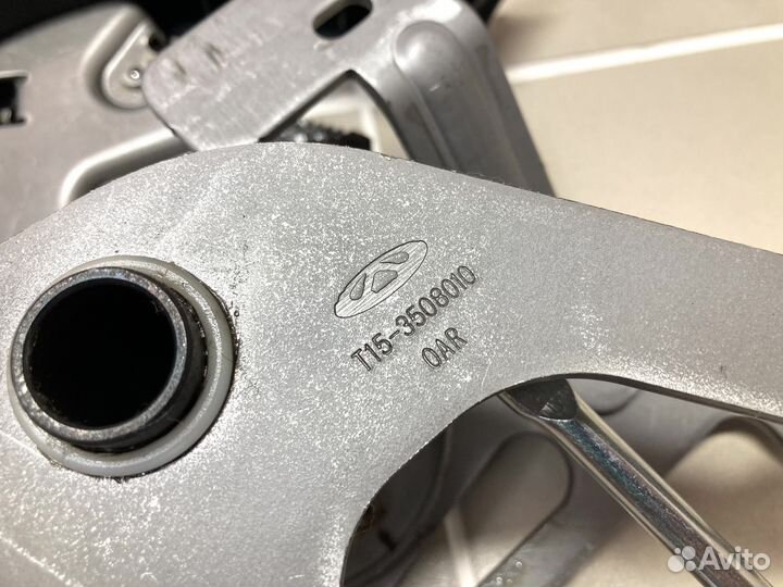 Рычаг стояночного тормоза Chery Tiggo 4 FL