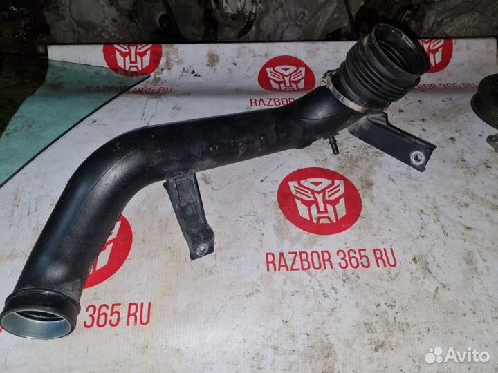 Патрубок интеркуллера Volvo V70 универсал B5254T6