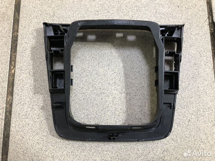 Накладка консоли АКПП Volkswagen Passat B6