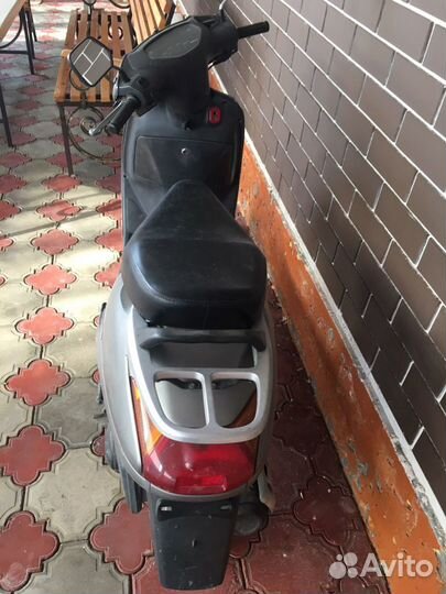 Honda lead 100 jf06